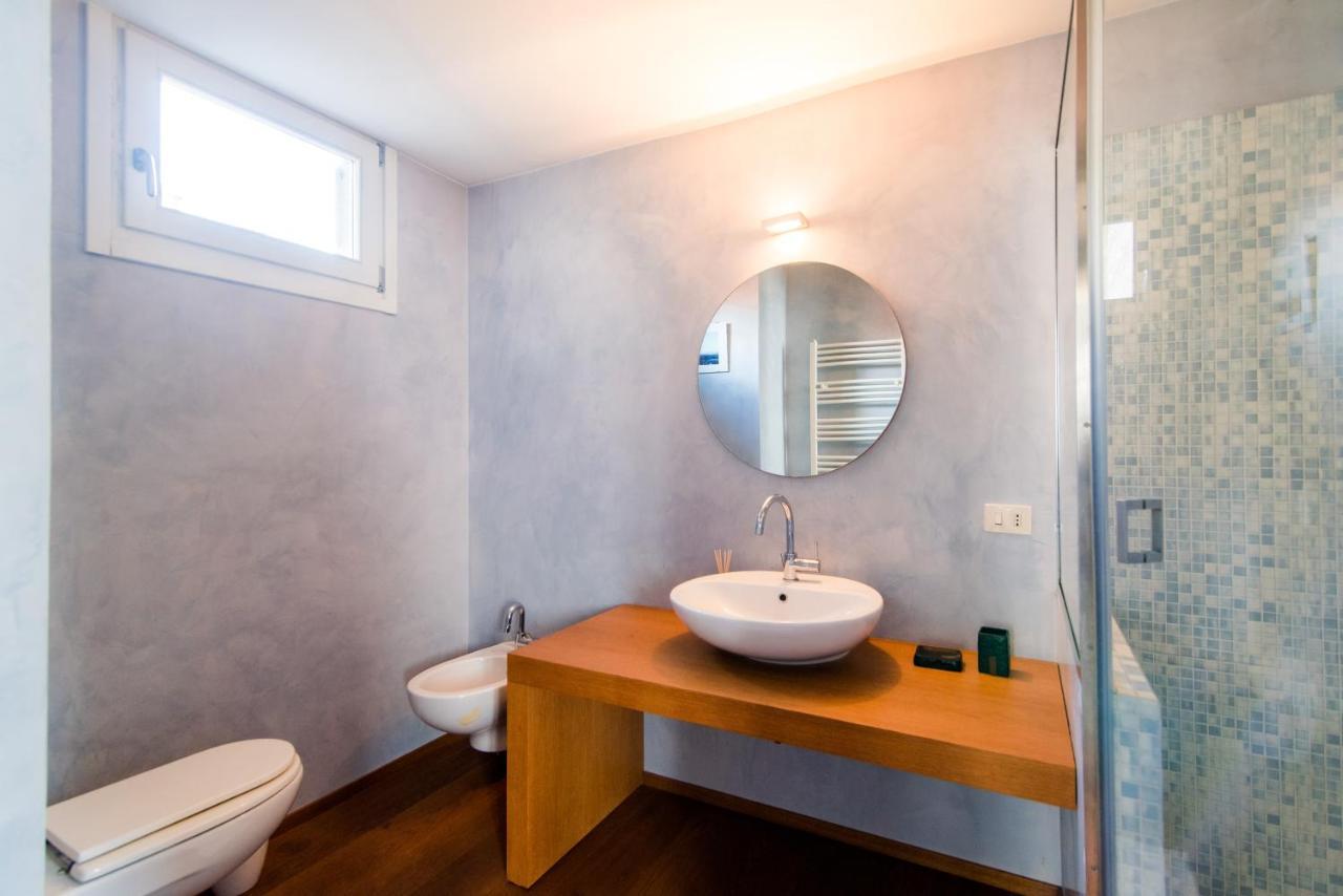 Antica Via Volta - The House Of Travelers Apartment Como Exterior photo