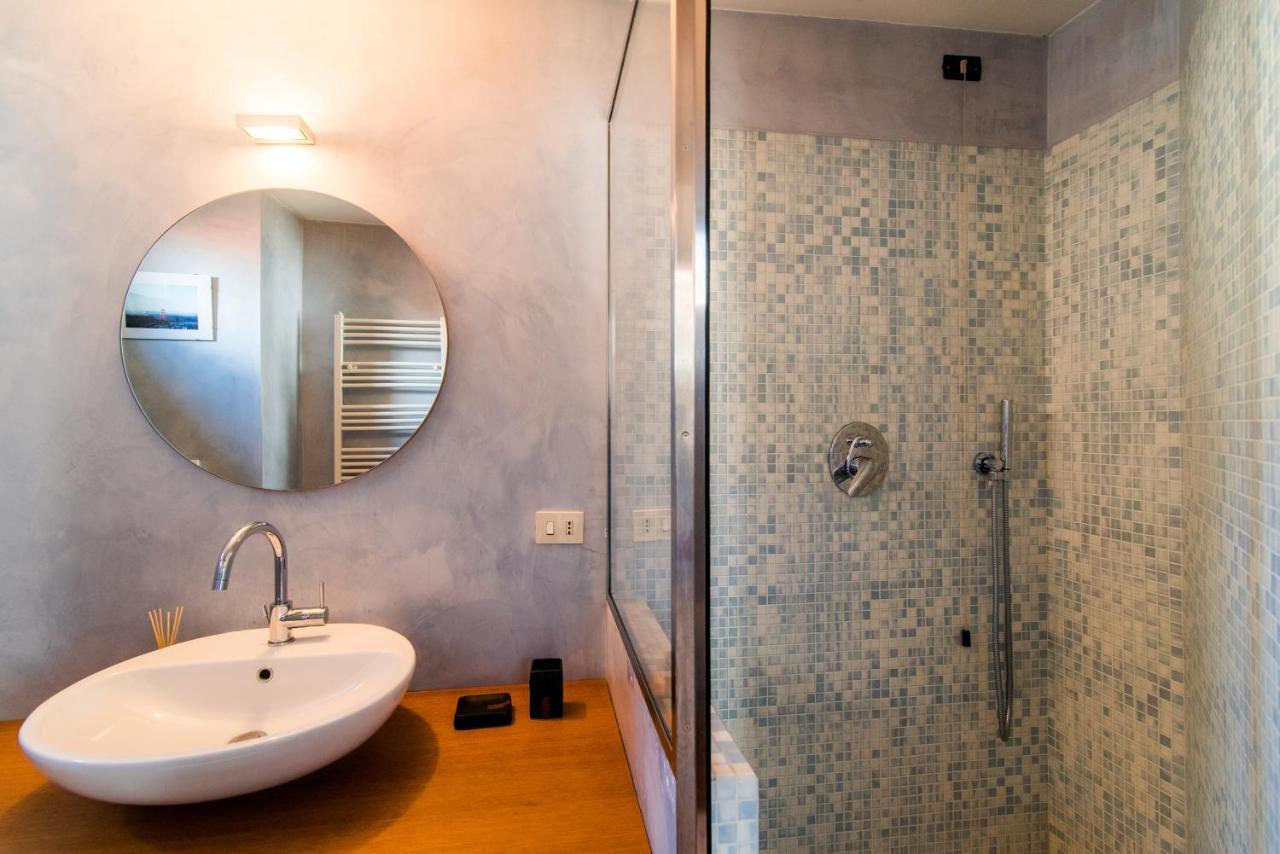 Antica Via Volta - The House Of Travelers Apartment Como Exterior photo